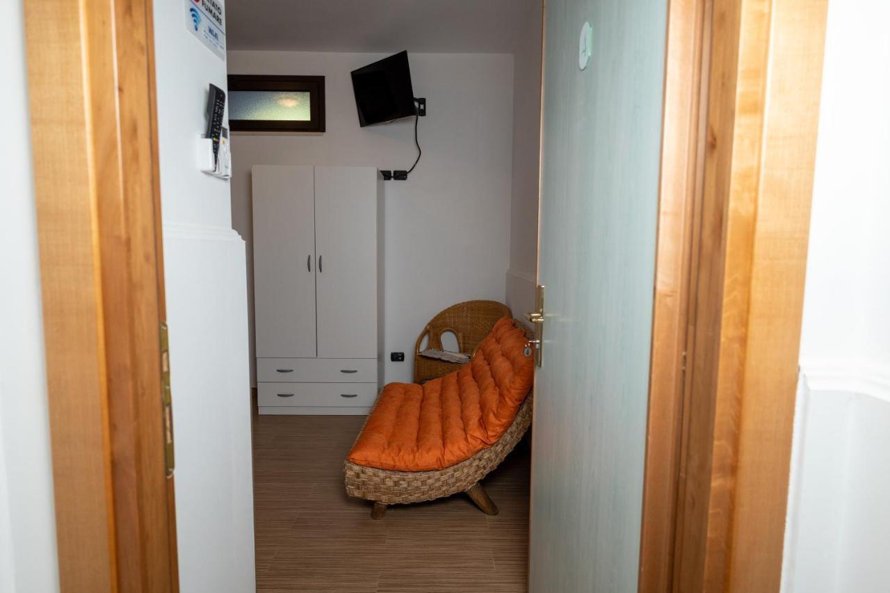 ポリコーロ La Dimora Degli Artisti Bed & Breakfast エクステリア 写真